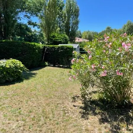 Maison Avec Jardin- A 3' Du Hourtin