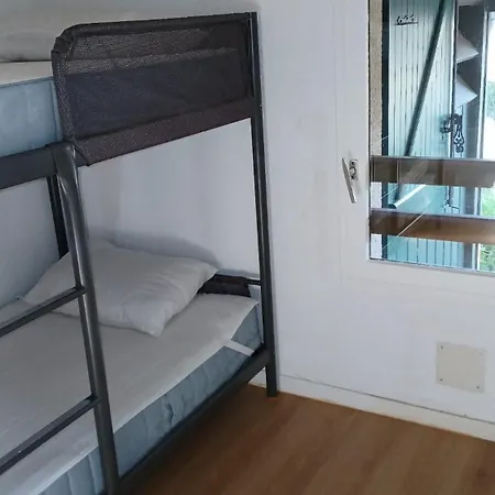 Holiday home Maison Avec Jardin- A 3' Du Hourtin