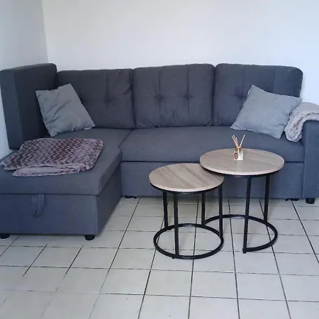 Maison Avec Jardin- A 3' Du Holiday home